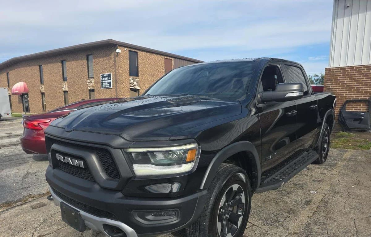 2019 RAM 1500 REBEL CREW CAB SHORT BED 2