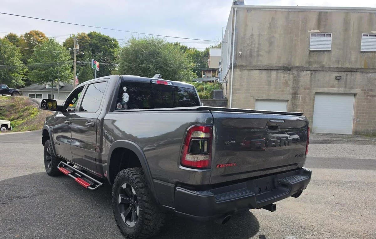 2019 RAM 1500 REBEL CREW CAB SHORT BED 3