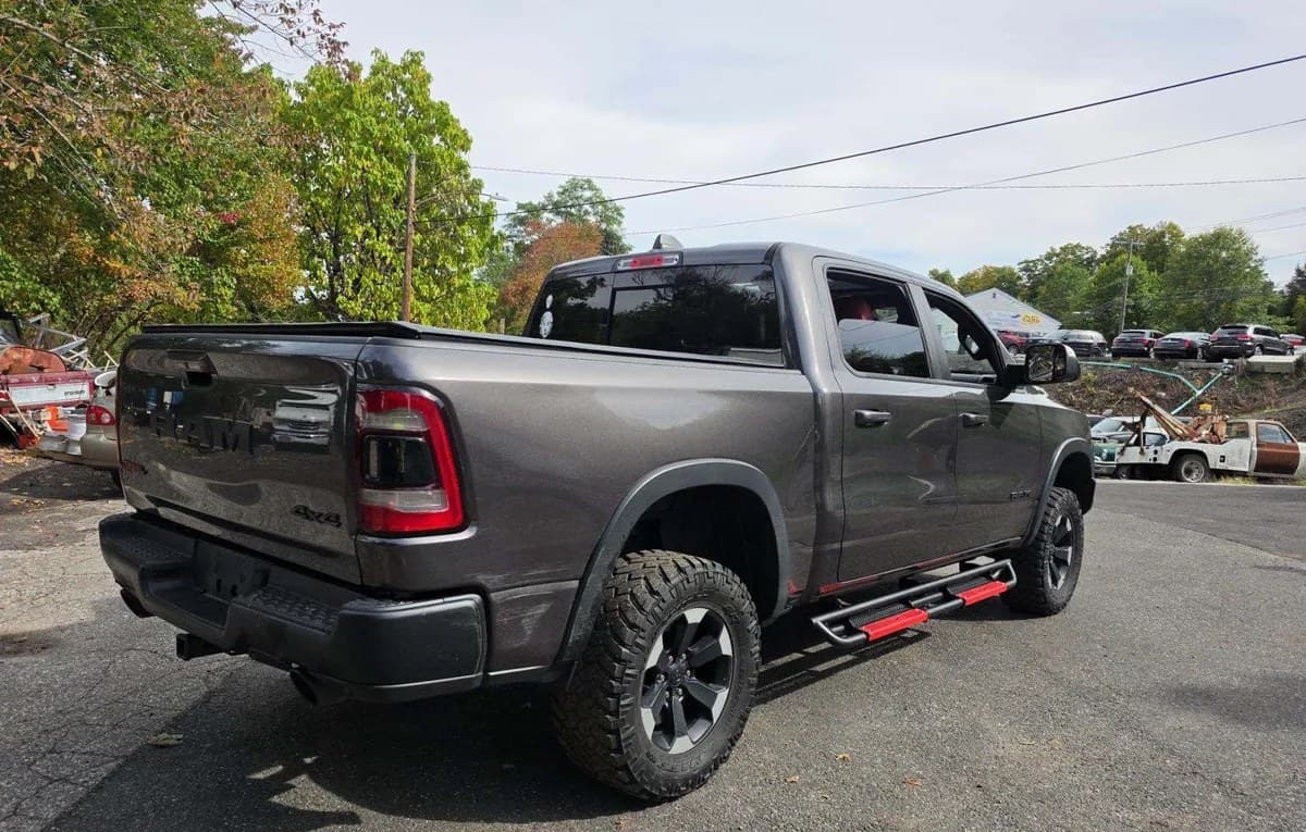 2019 RAM 1500 REBEL CREW CAB SHORT BED 4