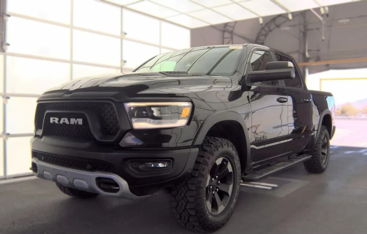 2019 RAM 1500 REBEL CREW CAB SHORT BED 2