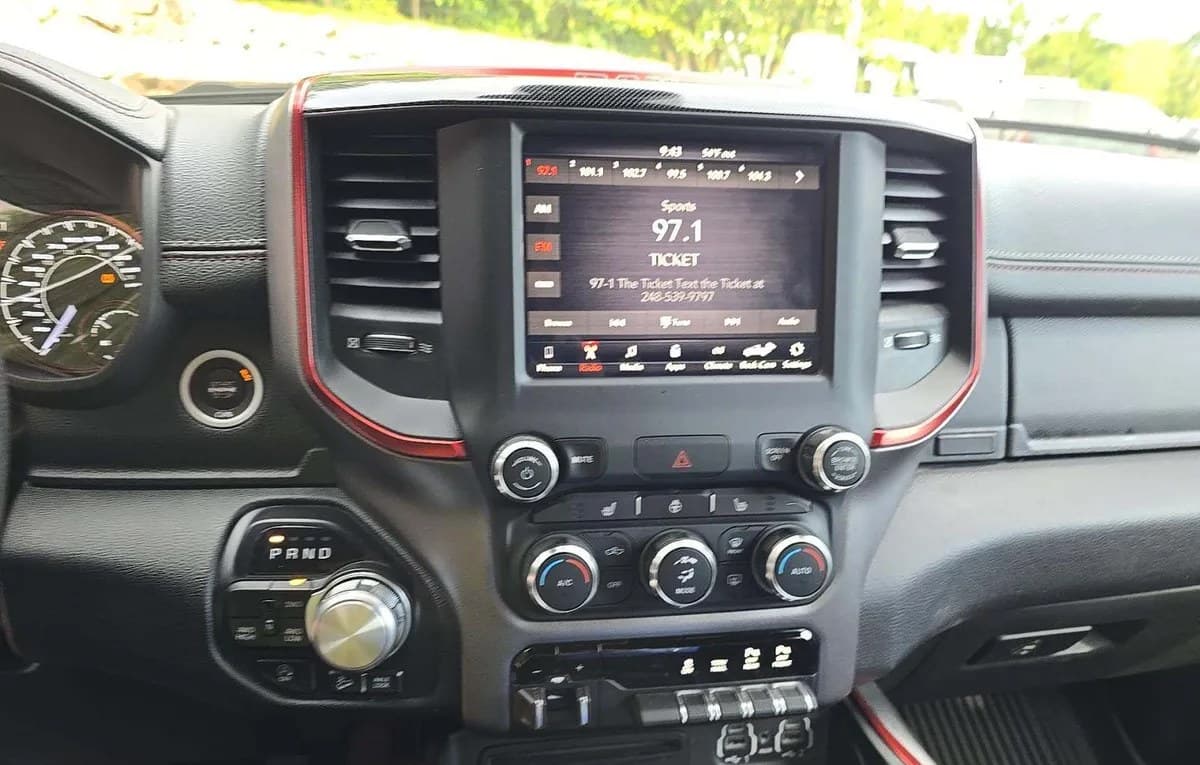 2019 RAM 1500 REBEL CREW CAB SHORT BED 7