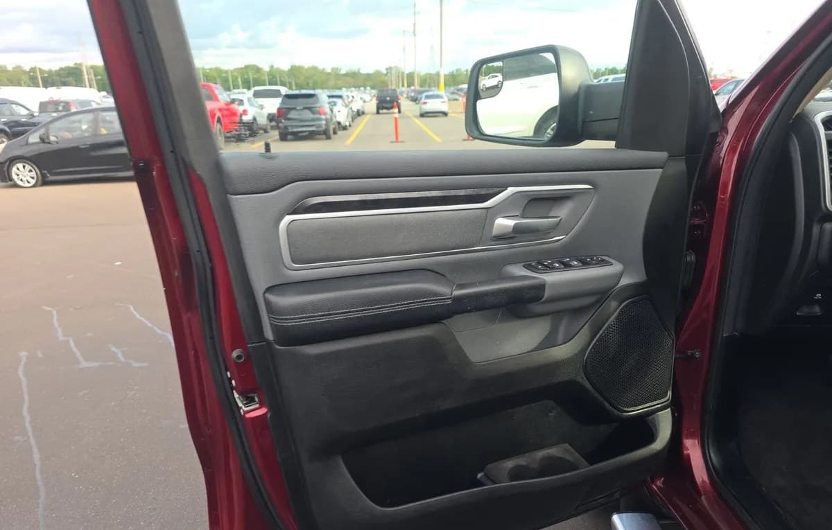 2020 RAM 1500 BIG HORN CREW CAB MEDIUM BED 6