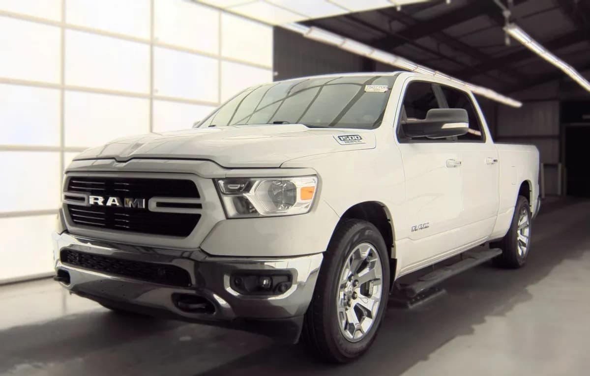 2019 RAM 1500 BIG HORN/LONE STAR CREW CAB MEDIUM BED 2