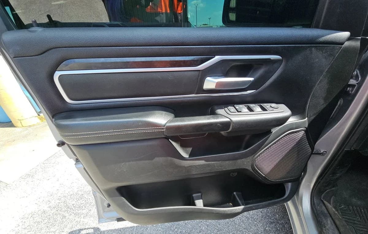 2023 RAM 1500 LONE STAR CREW CAB MEDIUM BED 6