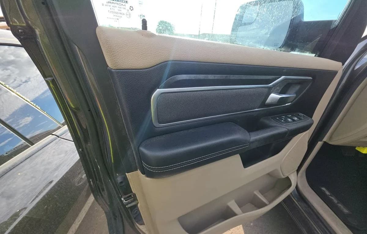 2019 RAM 1500 BIG HORN/LONE STAR CREW CAB MEDIUM BED 6