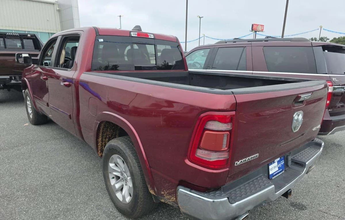 2019 RAM 1500 LARAMIE CREW CAB MEDIUM BED 3