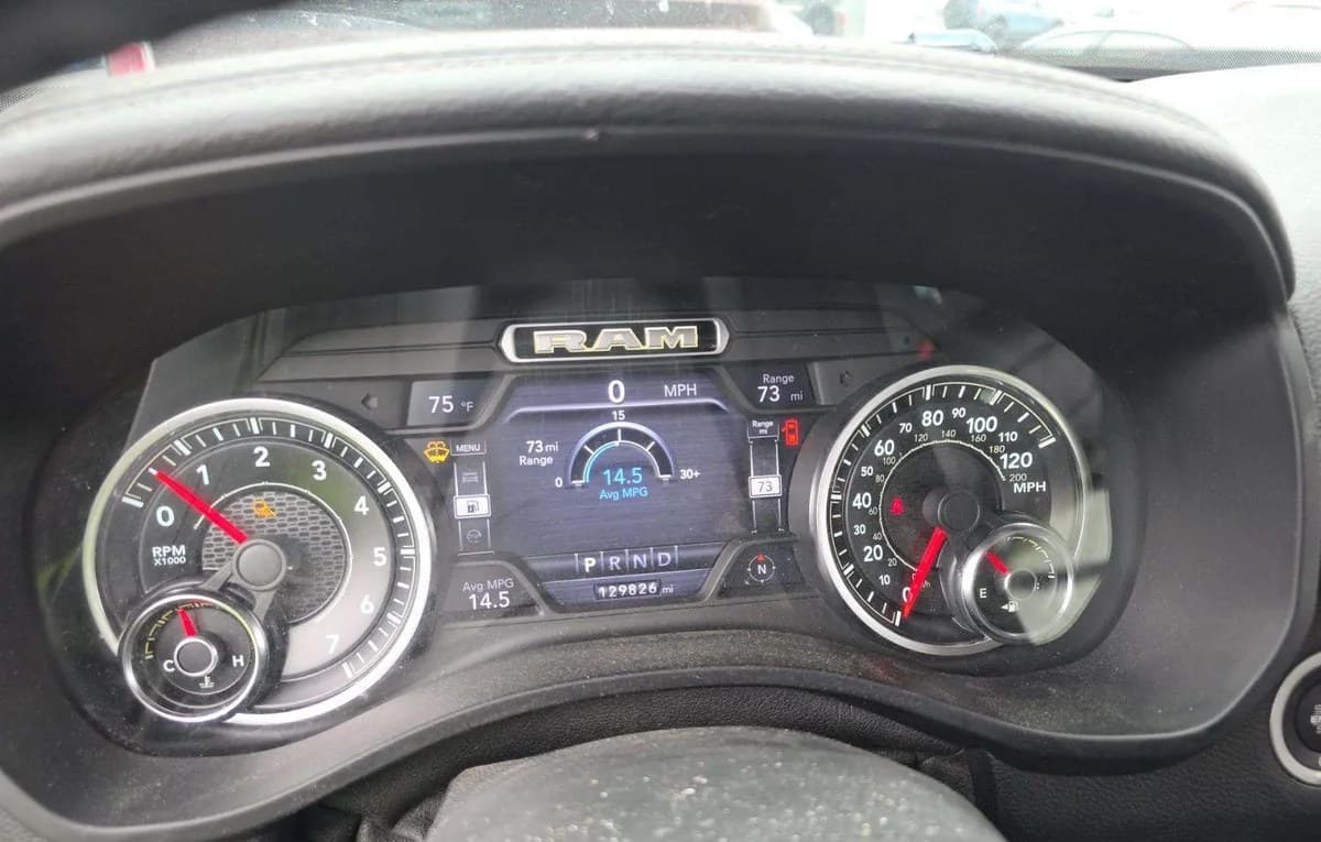 2019 RAM 1500 LARAMIE CREW CAB MEDIUM BED 6