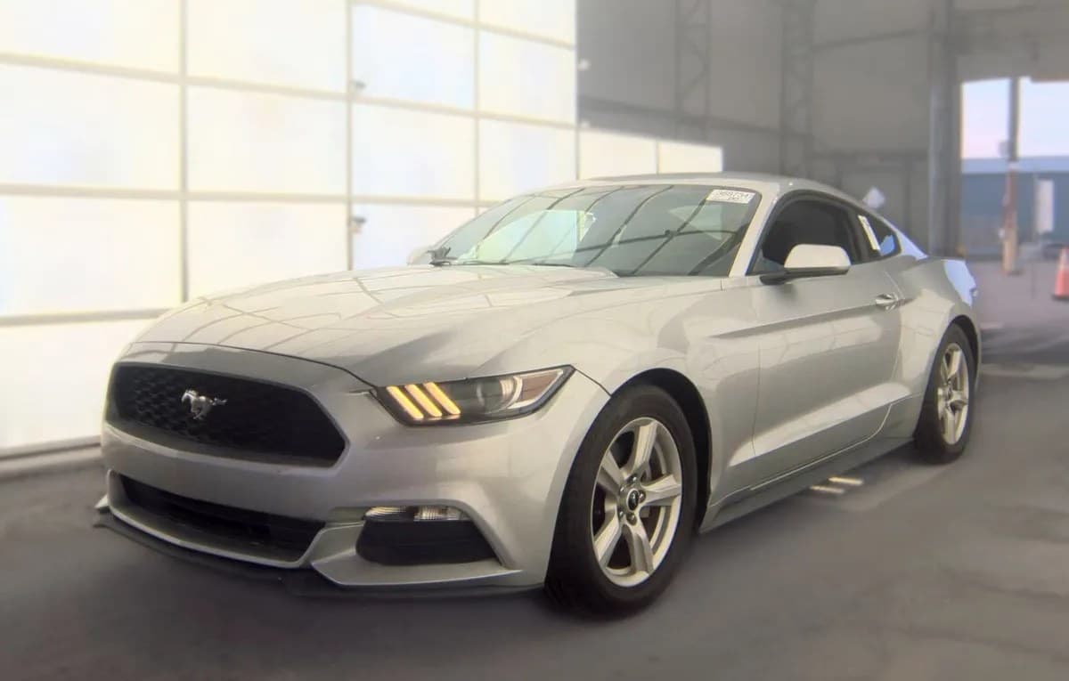 2017 FORD MUSTANG V6 2