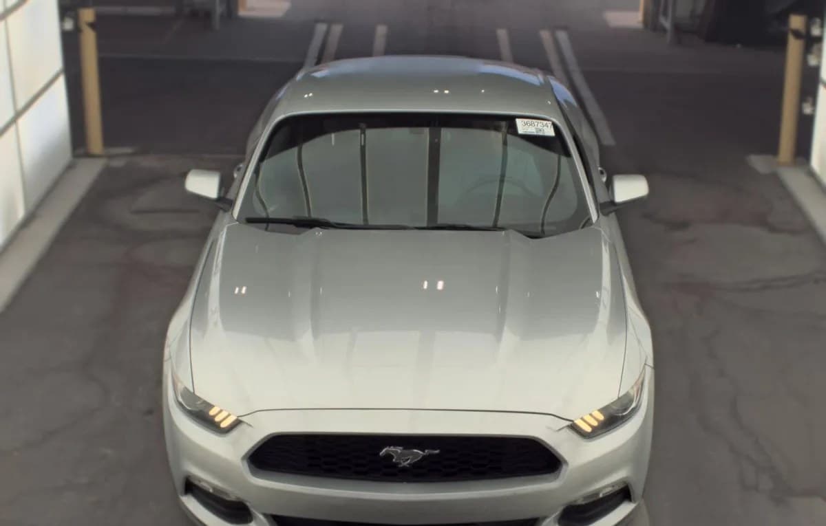 2017 FORD MUSTANG V6 3