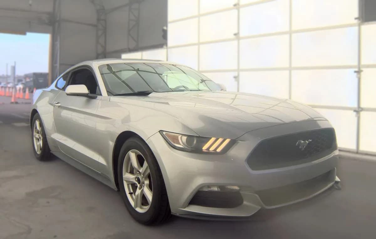 2017 FORD MUSTANG V6 4