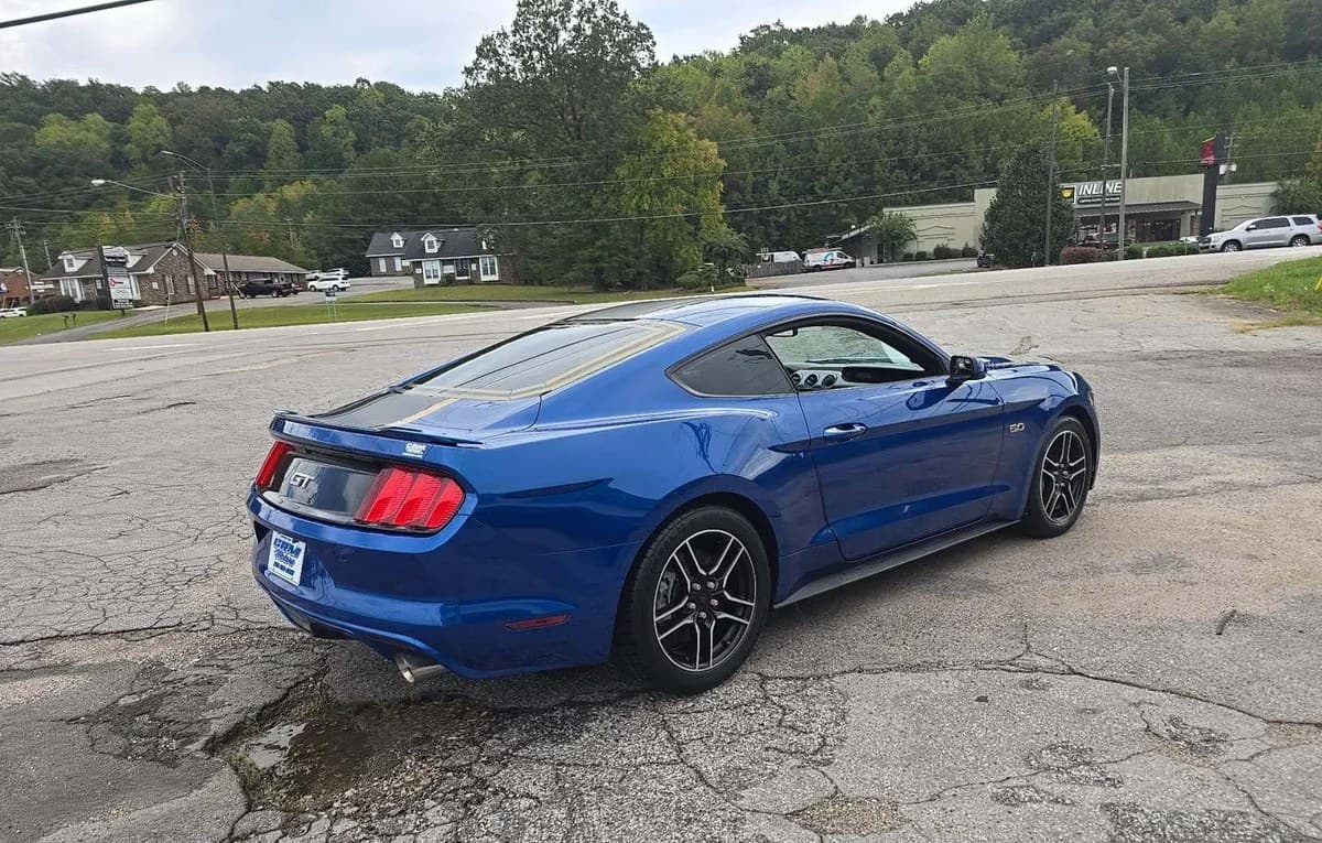 2017 FORD MUSTANG GT COUPE 4