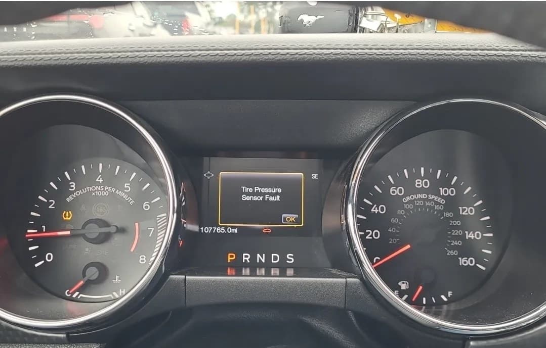 2017 FORD MUSTANG ECOBOOST PREMIUM COUPE 5