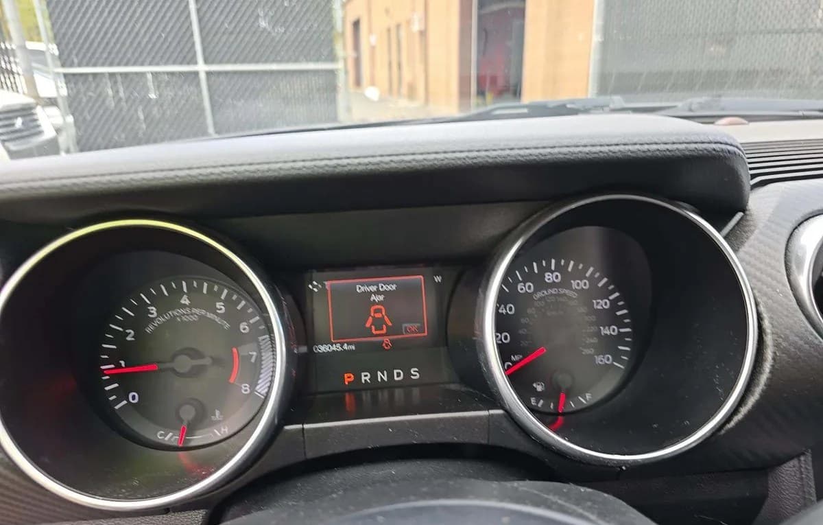 2019 FORD MUSTANG EcoBoost 6