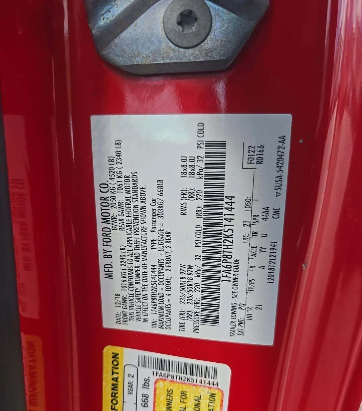 2019 FORD MUSTANG EcoBoost 3