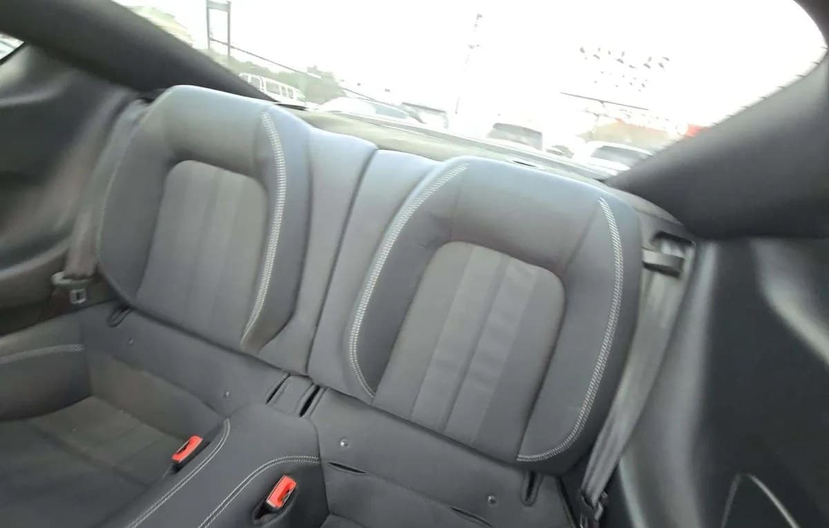 2019 FORD MUSTANG EcoBoost 7