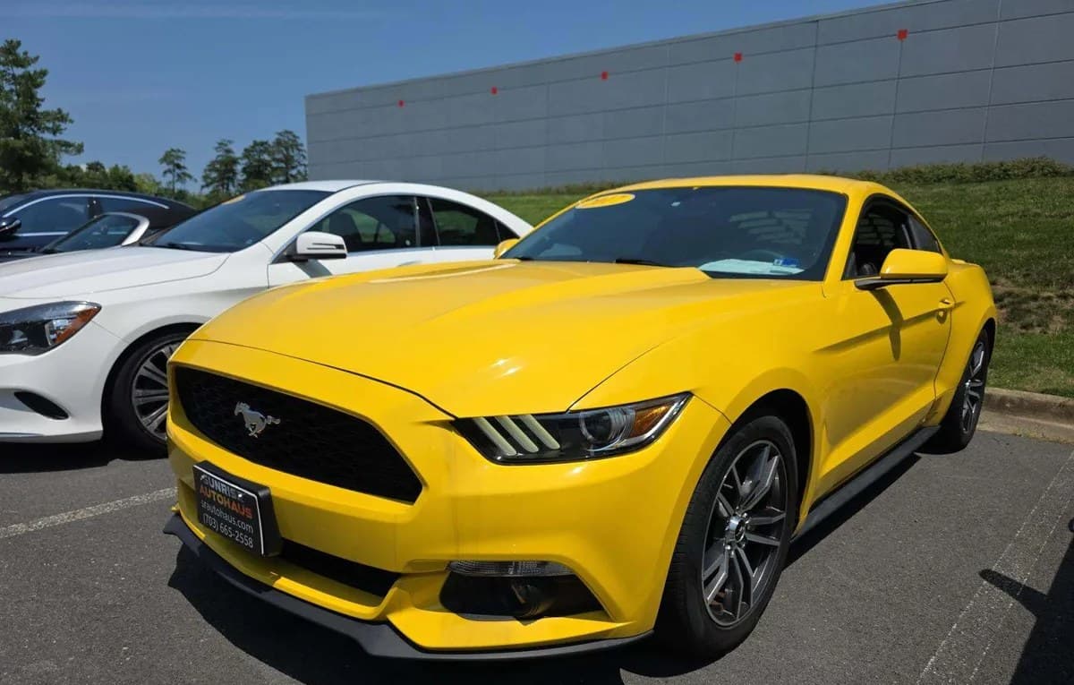 2017 FORD MUSTANG EcoBoost 2