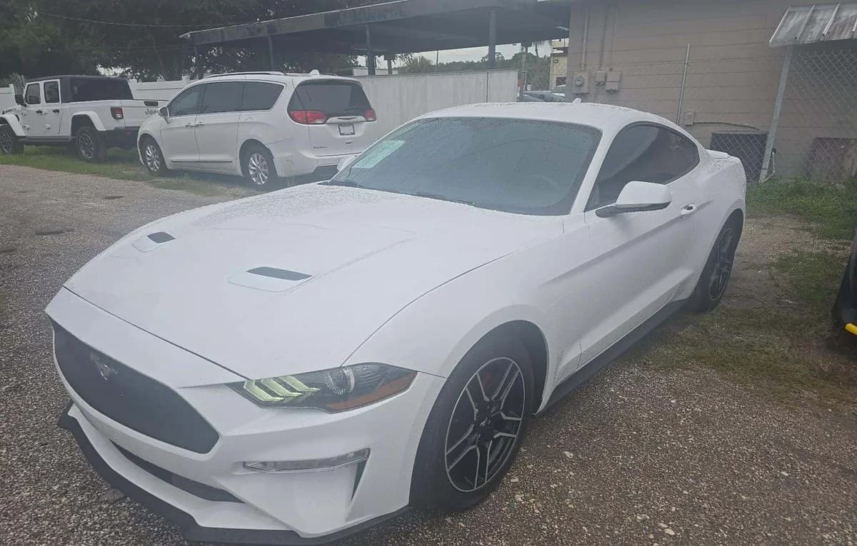 2020 FORD MUSTANG ECOBOOST Premium 2