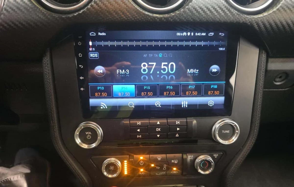 2018 FORD MUSTANG EcoBoost 7