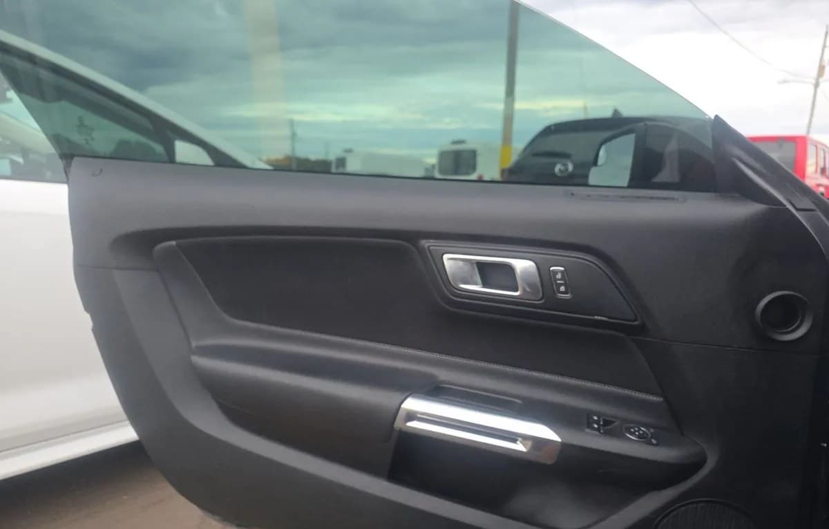 2019 FORD MUSTANG EcoBoost 6