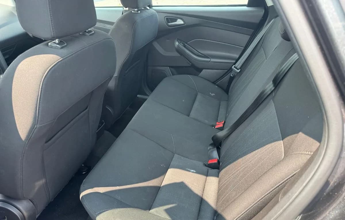 2017 FORD FOCUS SE 6
