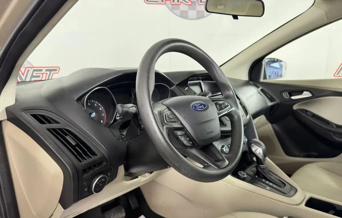 2017 FORD FOCUS SE 7