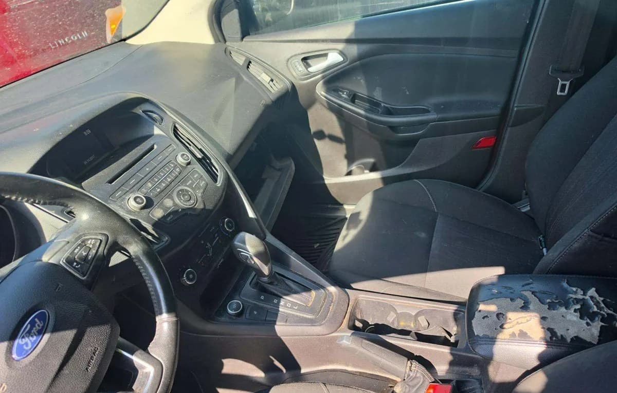 2017 FORD FOCUS SE SEDAN 7