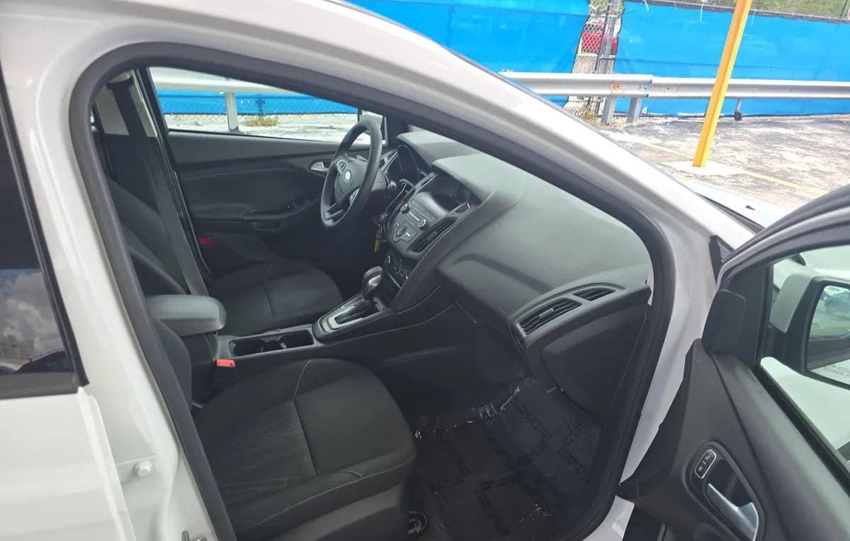 2018 FORD FOCUS SE 4