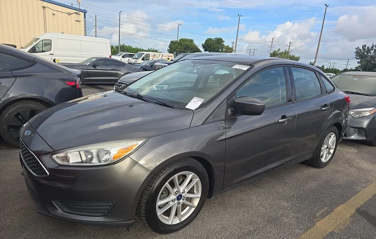 2018 FORD FOCUS SE SEDAN 2