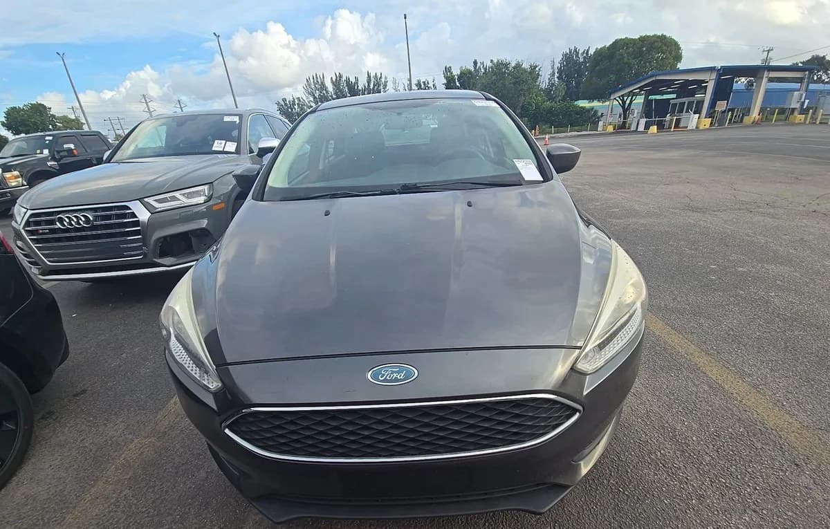 2018 FORD FOCUS SE SEDAN 3