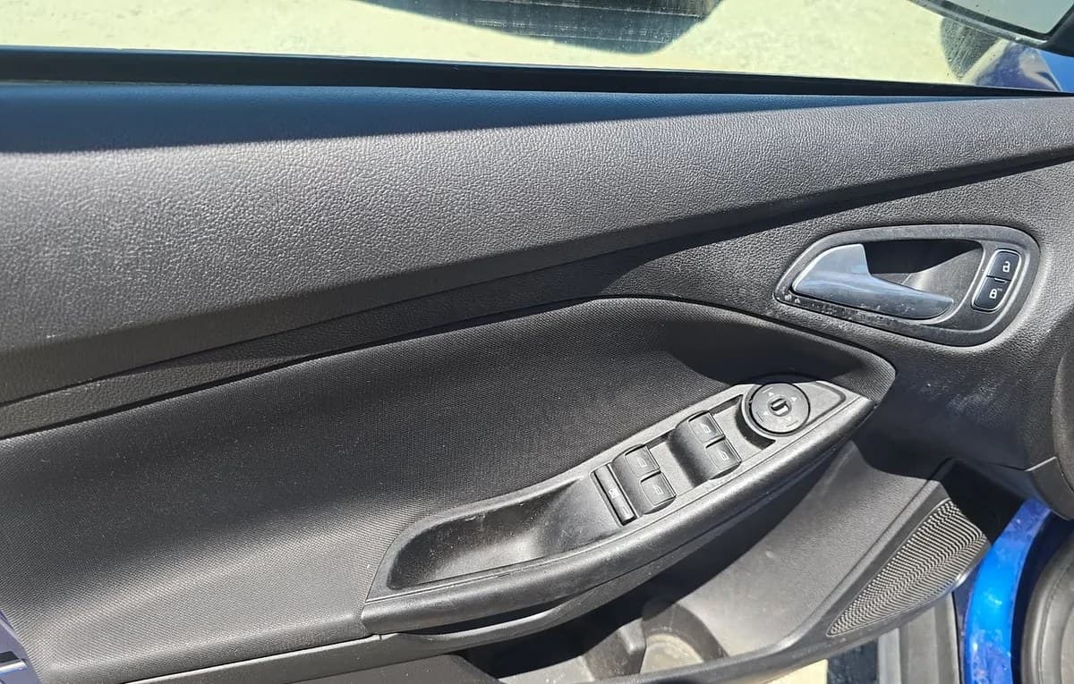 2018 FORD FOCUS SE 5