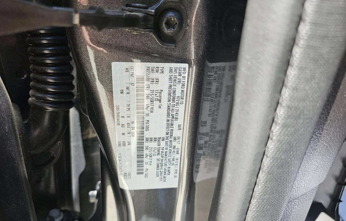 2017 FORD FOCUS SEL 3
