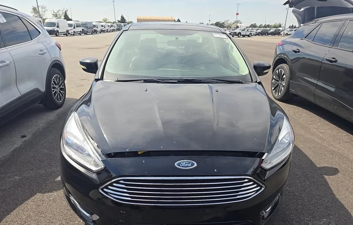 2017 FORD FOCUS TITANIUM SEDAN 3