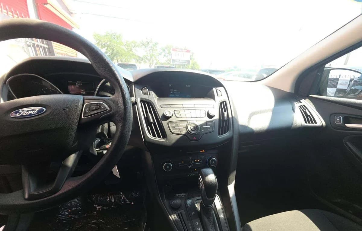2018 FORD FOCUS SE 6