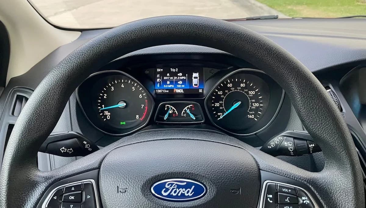 2017 FORD FOCUS SE 4