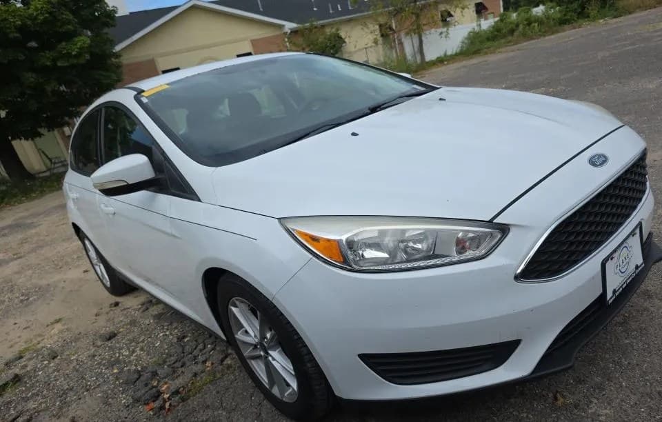 2017 FORD FOCUS SE 3