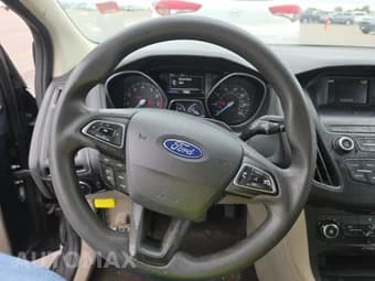 2018 FORD FOCUS SE 11