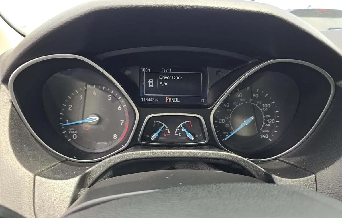 2017 FORD FOCUS SE HATCHBACK 6