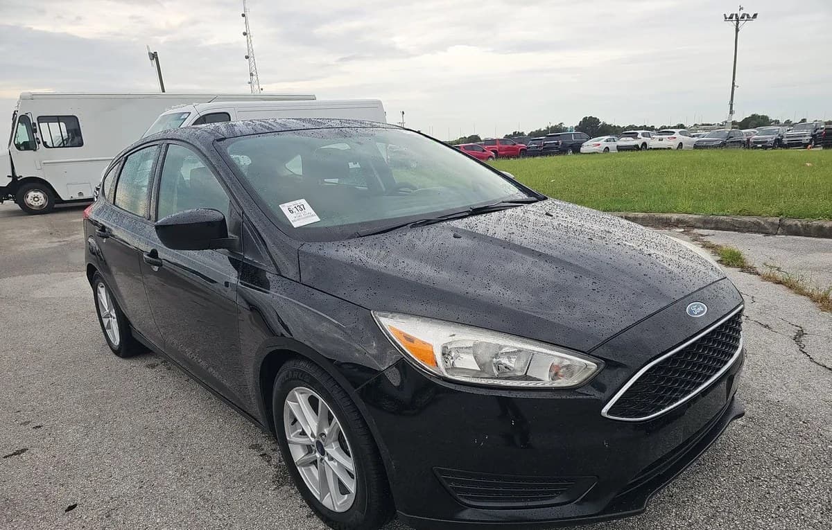 2018 FORD FOCUS SE HATCHBACK 4
