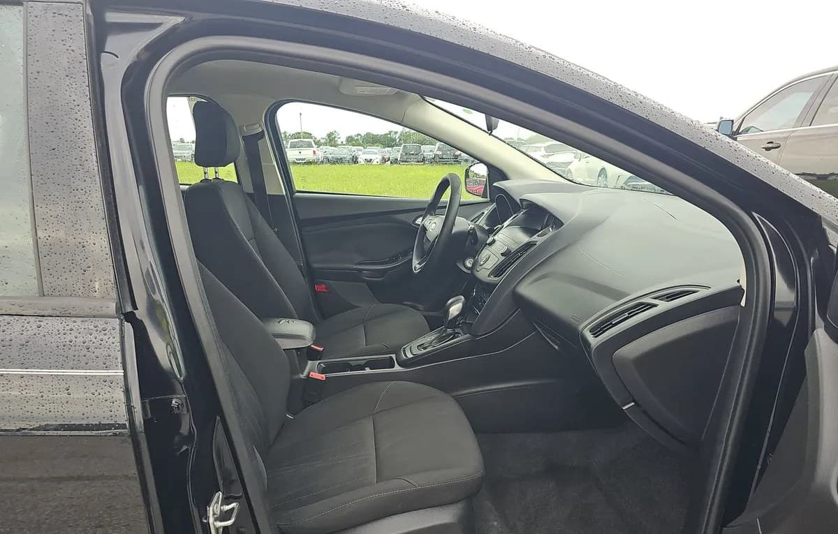 2018 FORD FOCUS SE HATCHBACK 5