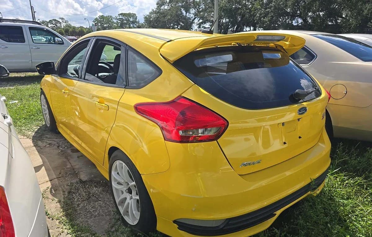 2017 FORD FOCUS ST HATCHBACK 3