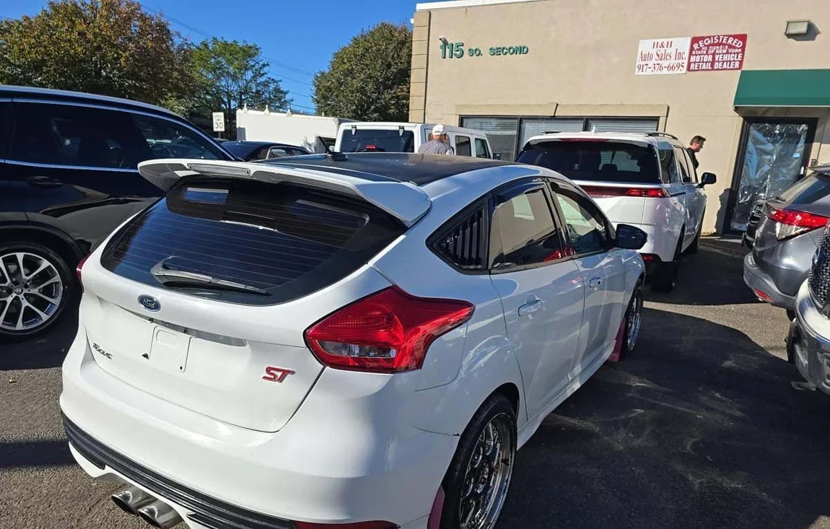 2017 FORD FOCUS ST HATCHBACK 4