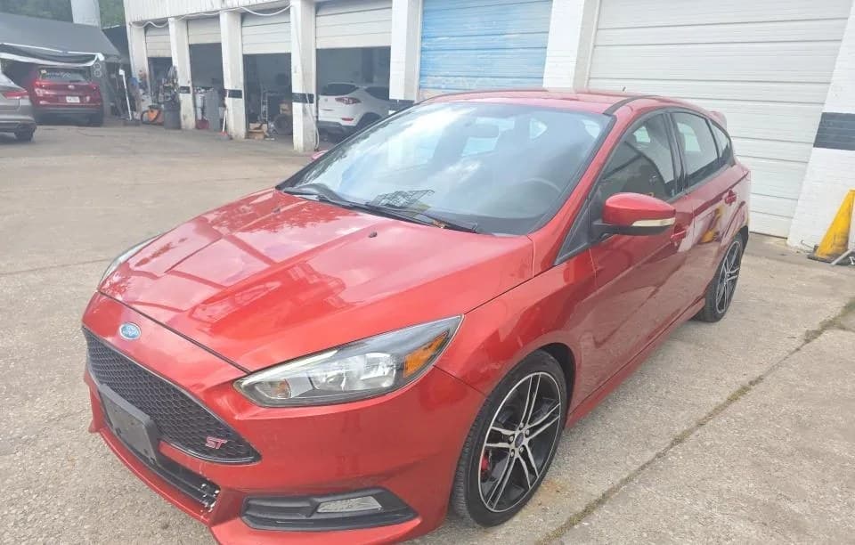 2018 FORD FOCUS ST HATCHBACK 1