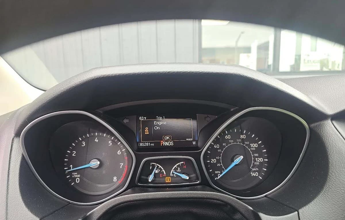 2017 FORD FOCUS SEL 6