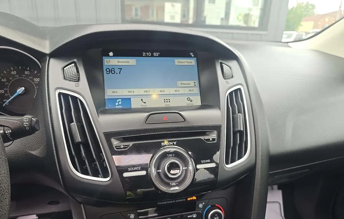 2017 FORD FOCUS SEL 7