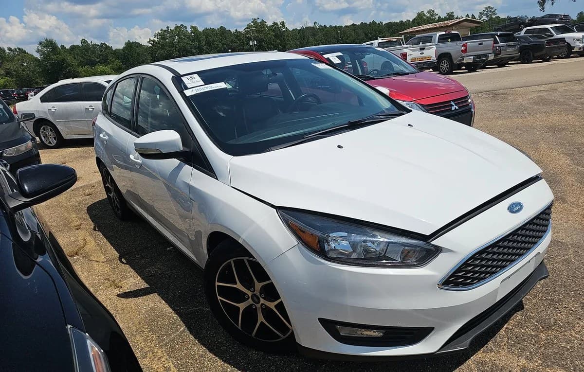 2017 FORD FOCUS SEL 3