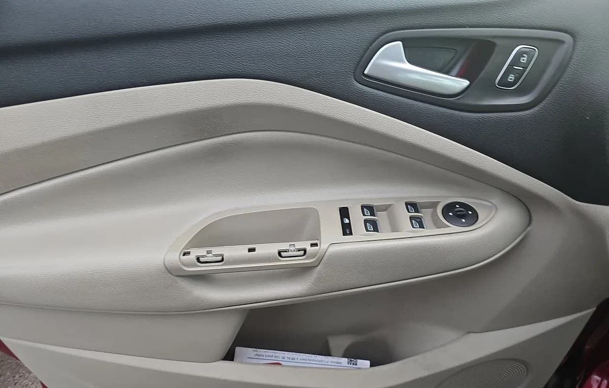 2017 FORD C-MAX HYBRID TITANIUM 6