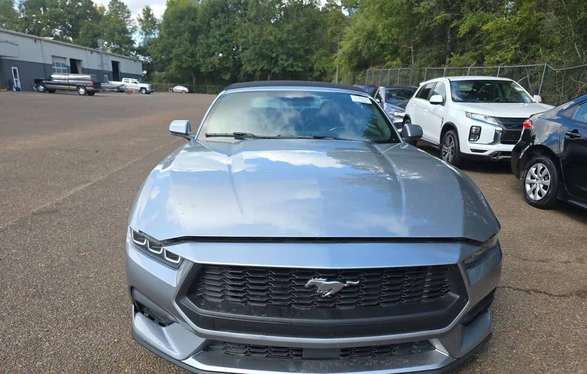 2024 FORD MUSTANG ECOBOOST Premium 3