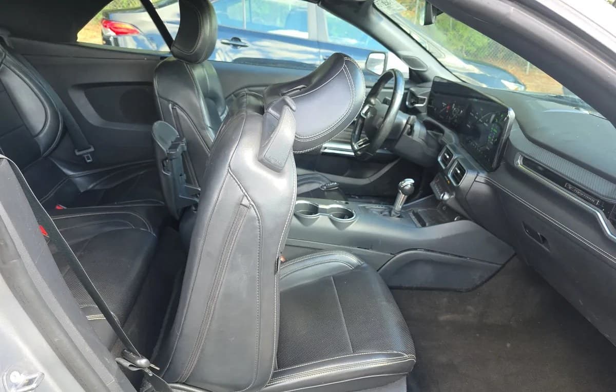2024 FORD MUSTANG ECOBOOST Premium 5