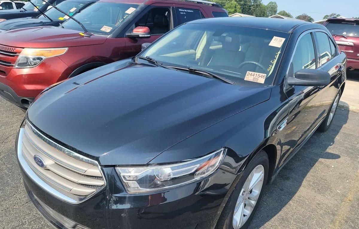 2018 FORD TAURUS SE 2