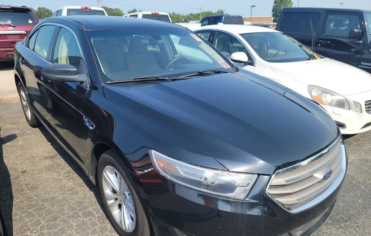 2018 FORD TAURUS SE 4